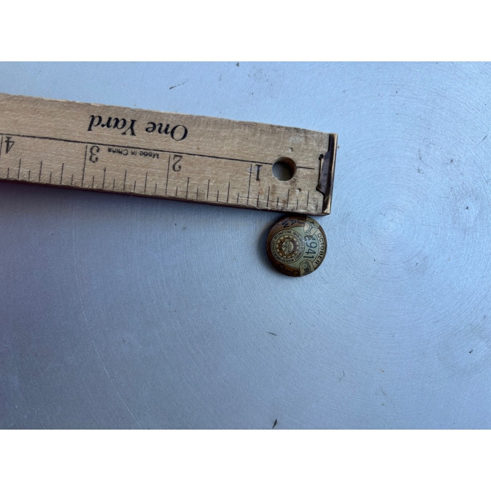 Vintage October 1941 UAW CIO Union Dues Pin Button Labor History 0.75 Inch - Picture 7 of 7